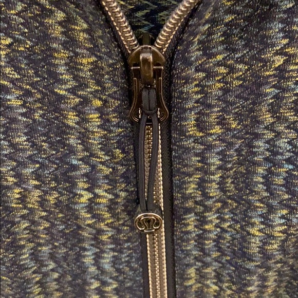 Lululemon zip up jacket - Picture 3 of 6